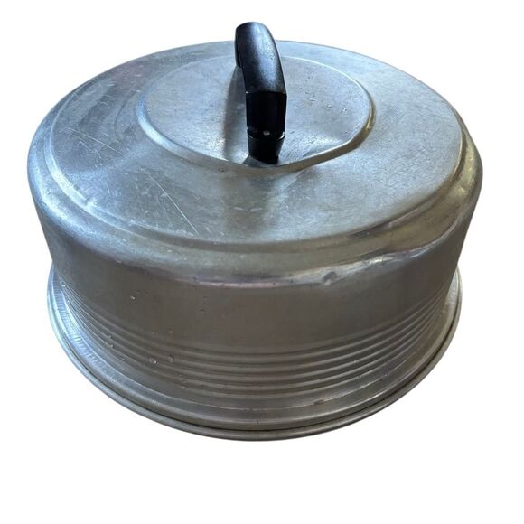 Vintage Regal Ware 1950’s Aluminum Cake Cover With Base - Picture 2 of 8